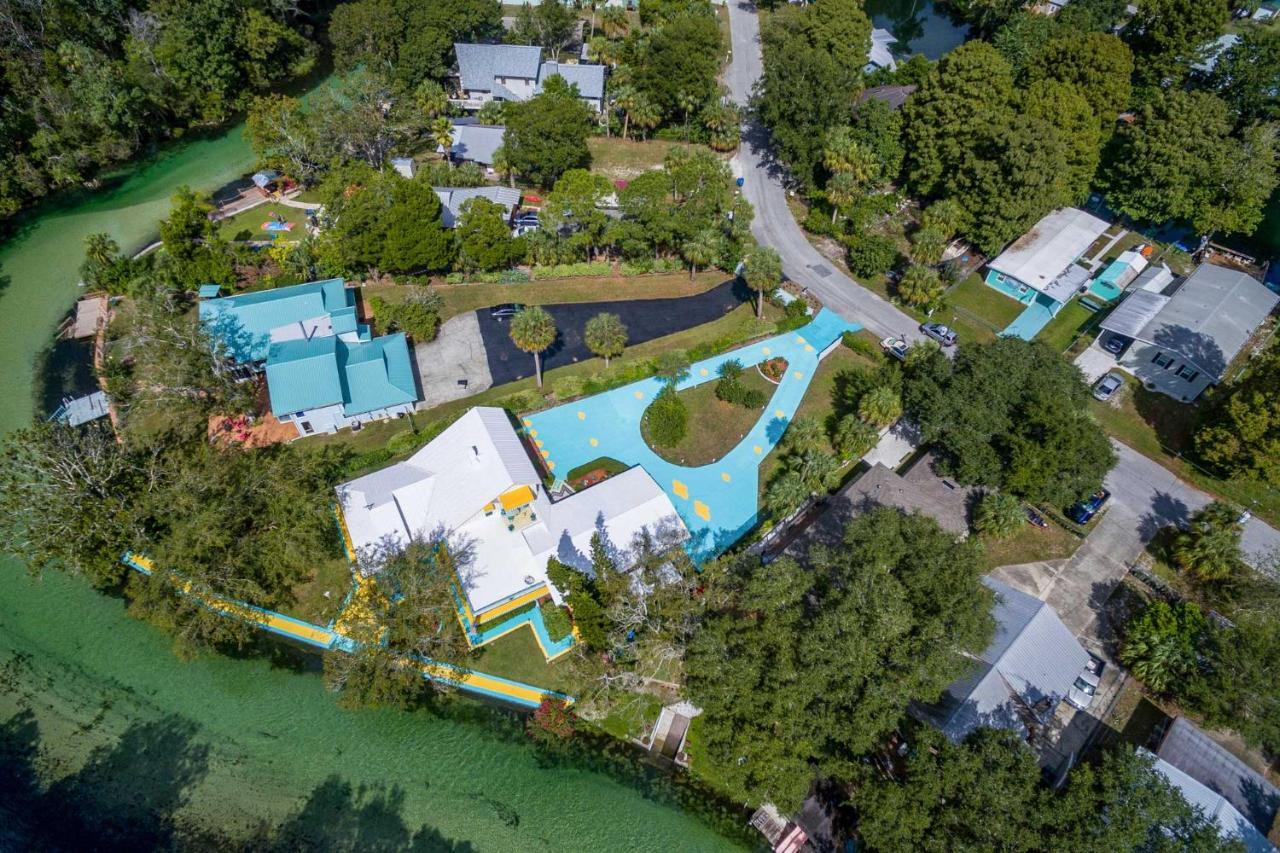 Pams Mermaid House With Riverfront Yard And Lanai! Lejlighed Weeki Wachee Eksteriør billede
