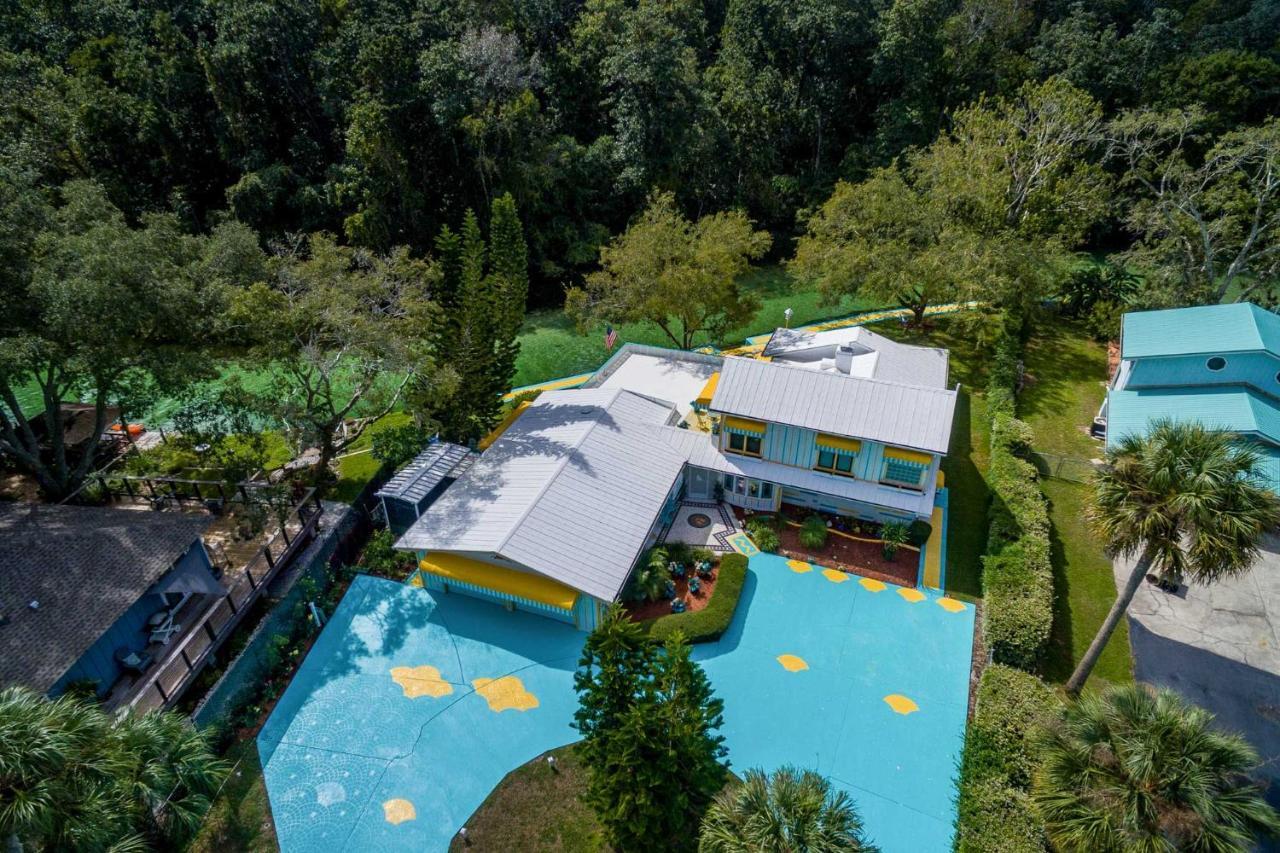 Pams Mermaid House With Riverfront Yard And Lanai! Lejlighed Weeki Wachee Eksteriør billede